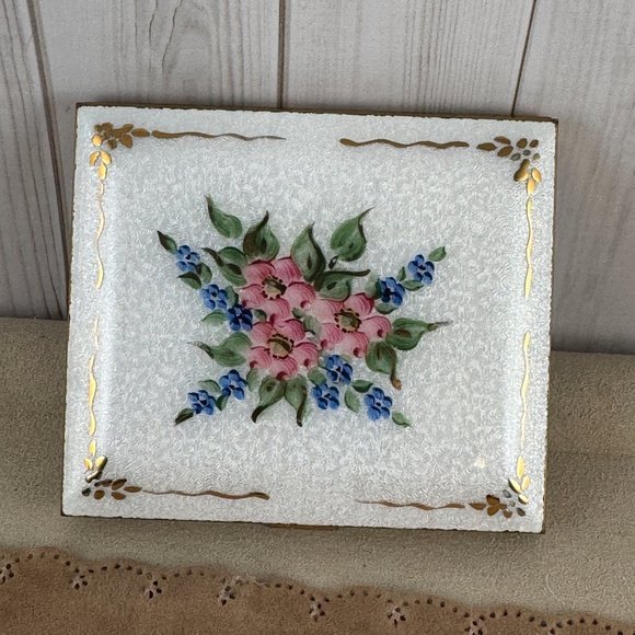 Vintage Compact Case Good, Guilloche Enamel with Gold Leaf - Picture 1 of 9
